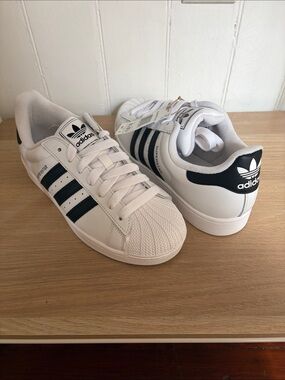 NWT adidas Superstar White w/ Black Accents - US W9.5 / M8.5